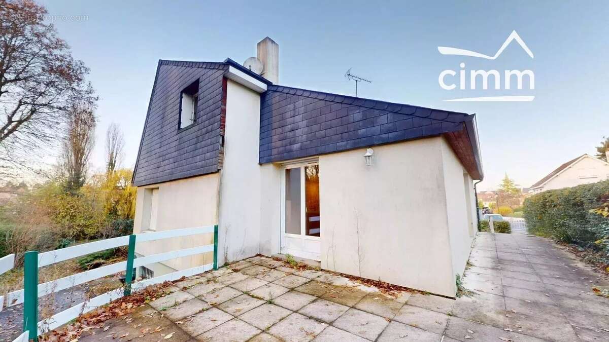 Maison à SAINT-CYR-EN-VAL