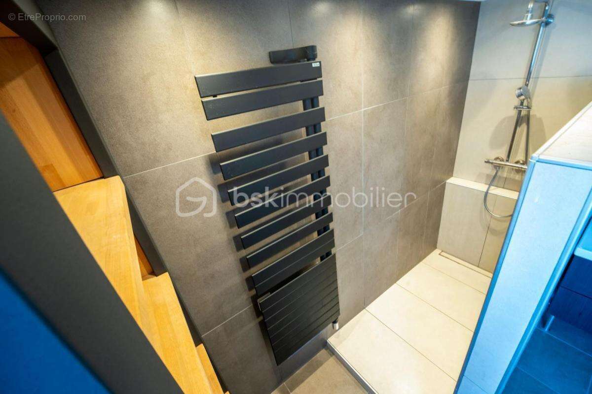 Maison à L'ISLE-D'ABEAU