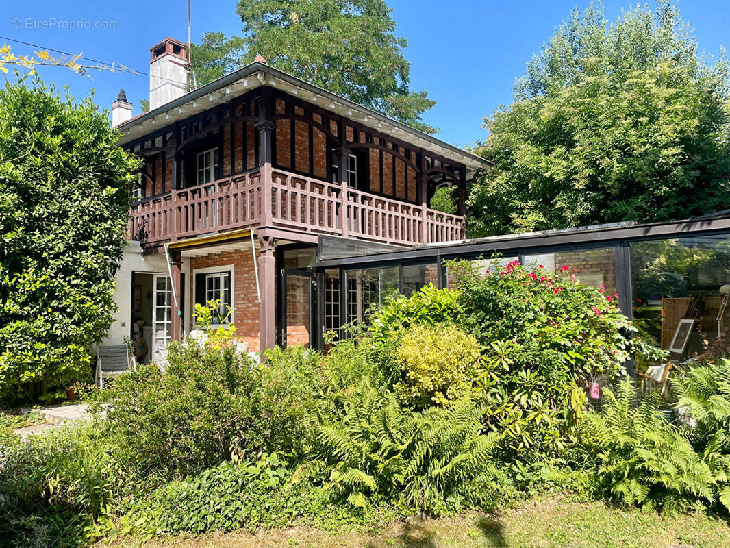Maison à MONTMORENCY