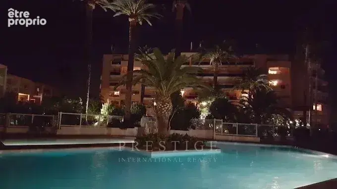 Golfe juan 2 pièces terrasse, parking, piscine, tennis - photo 10