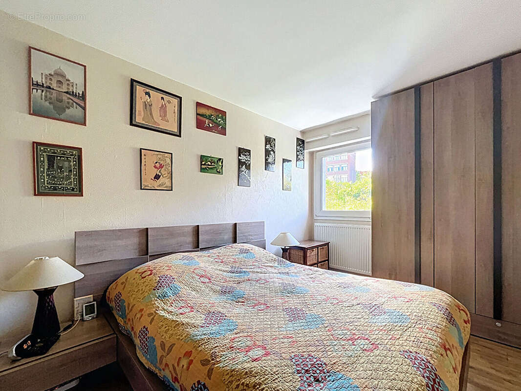 Appartement à SURESNES