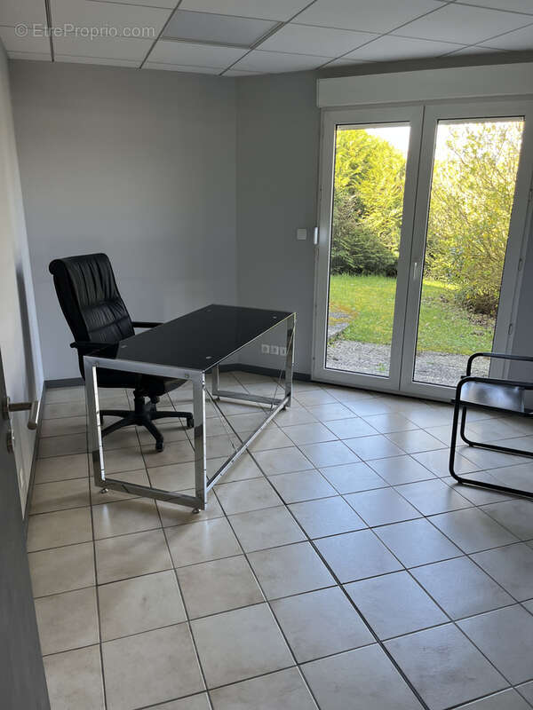 Commerce à VILLE-EN-VERMOIS