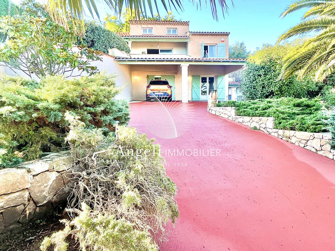 Maison à FREJUS