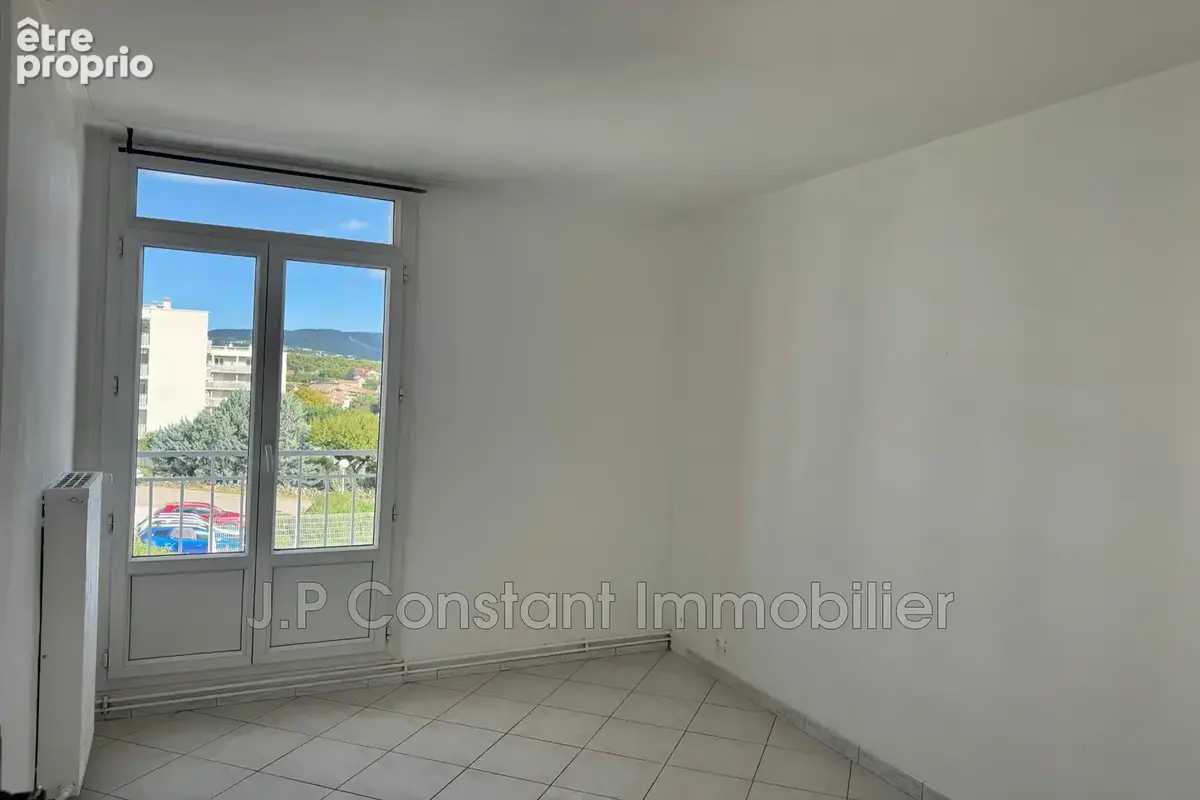 Appartement 3 pièces 58 m² à vendre à La Ciotat (13600) - photo 7
