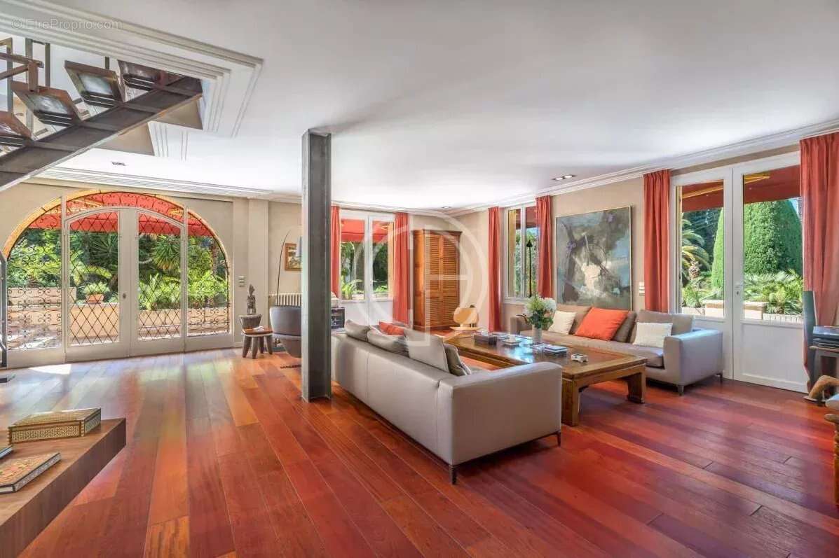 Superbe villa  - secteur ultra residentiel - photo 3