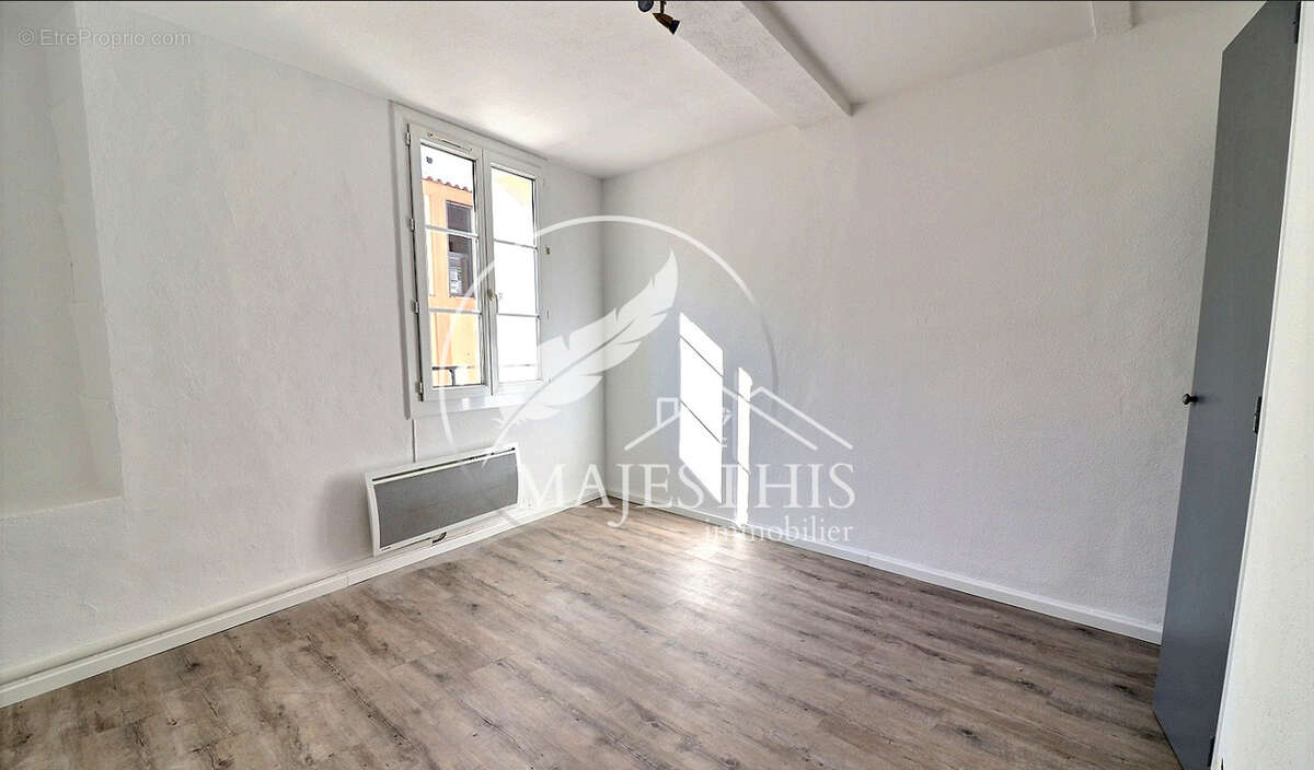 Appartement à HYERES