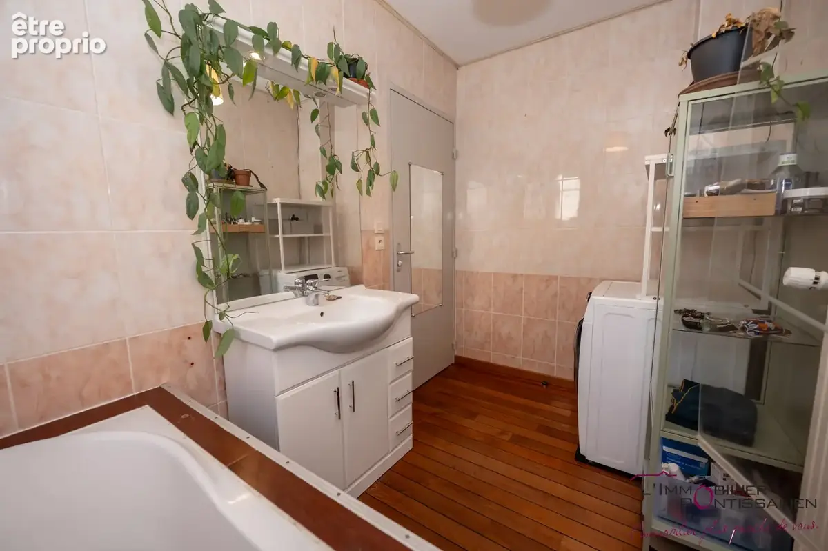 Appartement centre village MOUTHE - photo 18