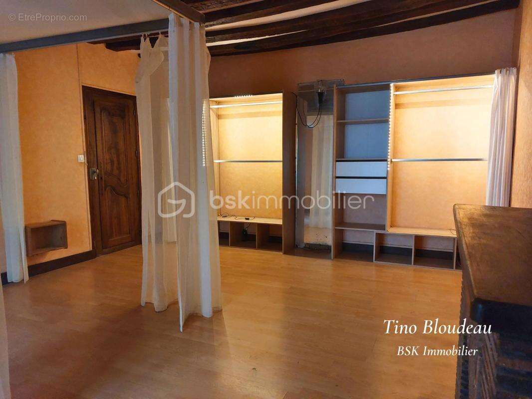Maison de caractère avec dépendance au cœur de Limeray - photo 10