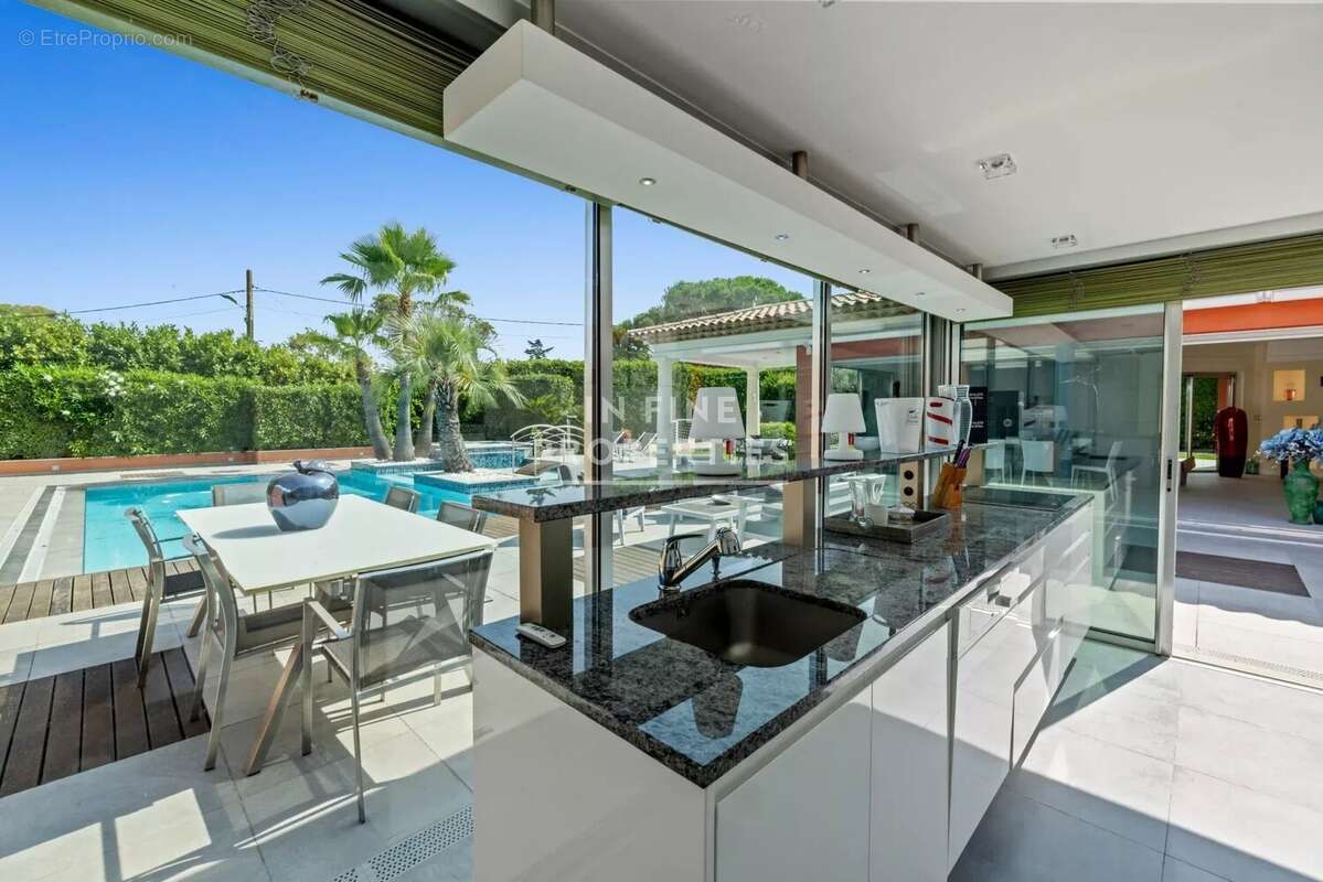 Mougins - villa de plain-pied- 4 chambres - photo 24