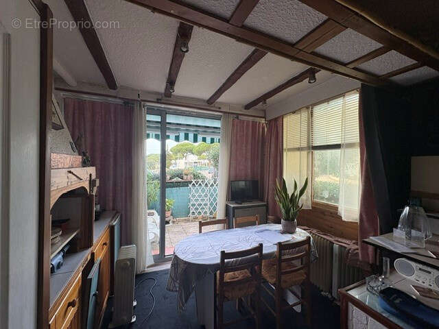 studio en rez de chaussée à rafraîchir - photo 6