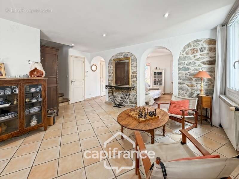 Maison à HYERES