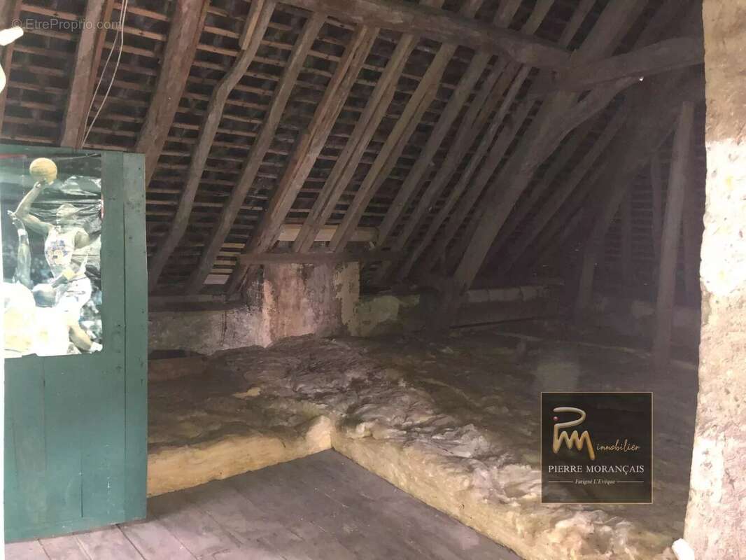 Appartement à BESSE-SUR-BRAYE