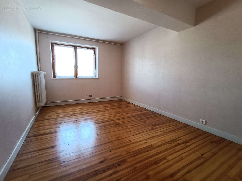 Maison à SAINT-POURCAIN-SUR-SIOULE