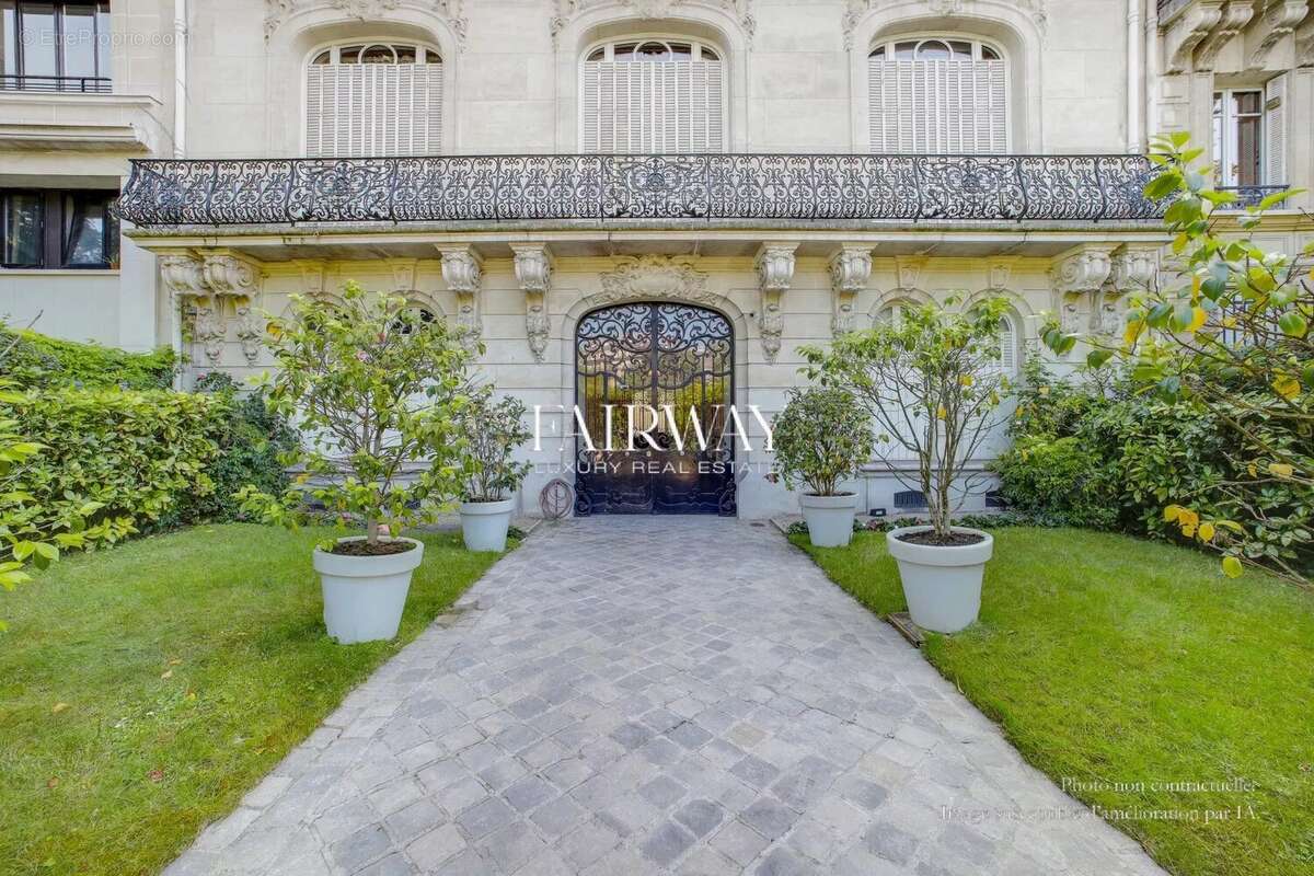 Appartement de charme de 54m² avec 1 chambre au dernier étage dans le 16ᵉ arrondissement de Paris - photo 13