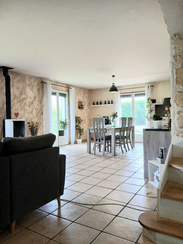 Maison pour famille avec 2 enfants 5 pièces à Cercié - photo 4