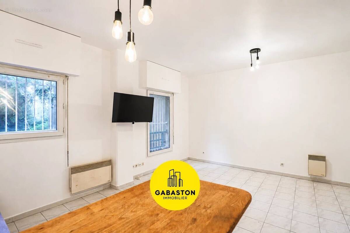 Appartement à MARSEILLE-8E