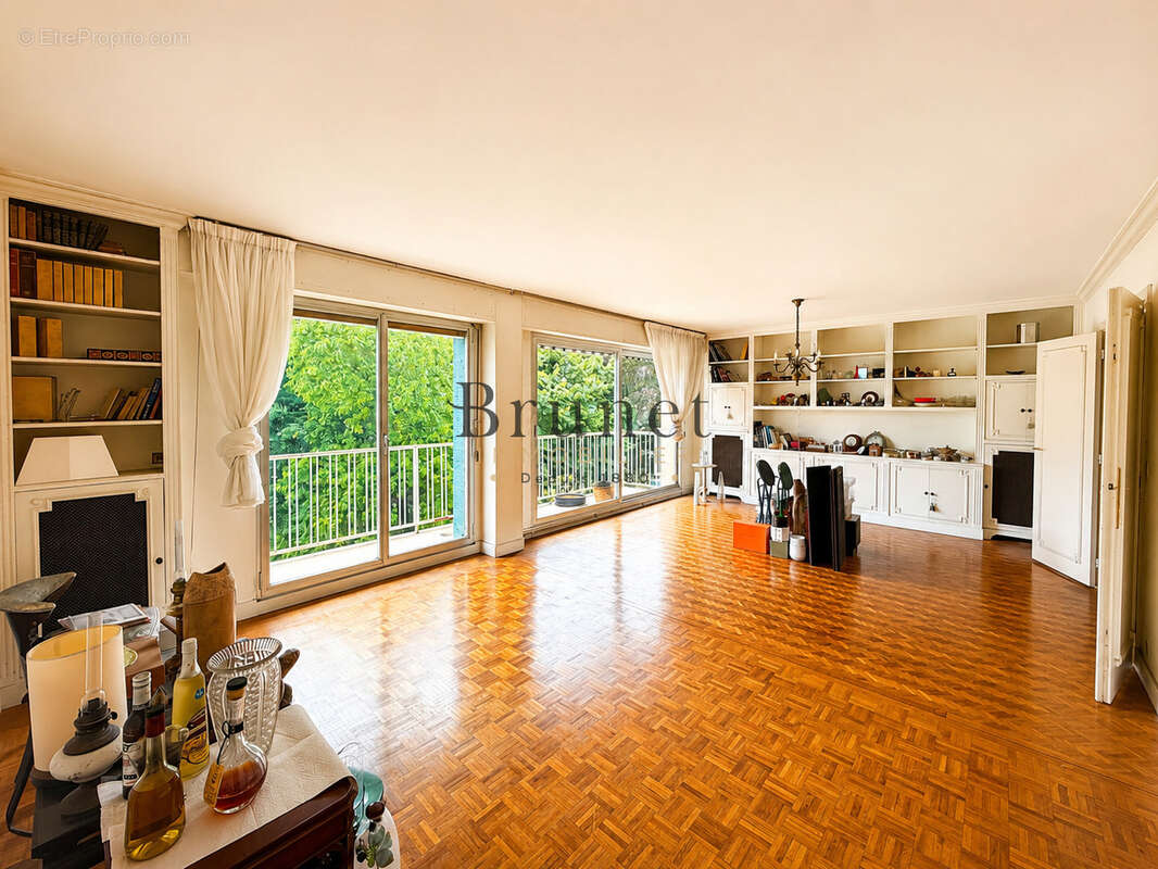 Appartement à SAINT-MAUR-DES-FOSSES