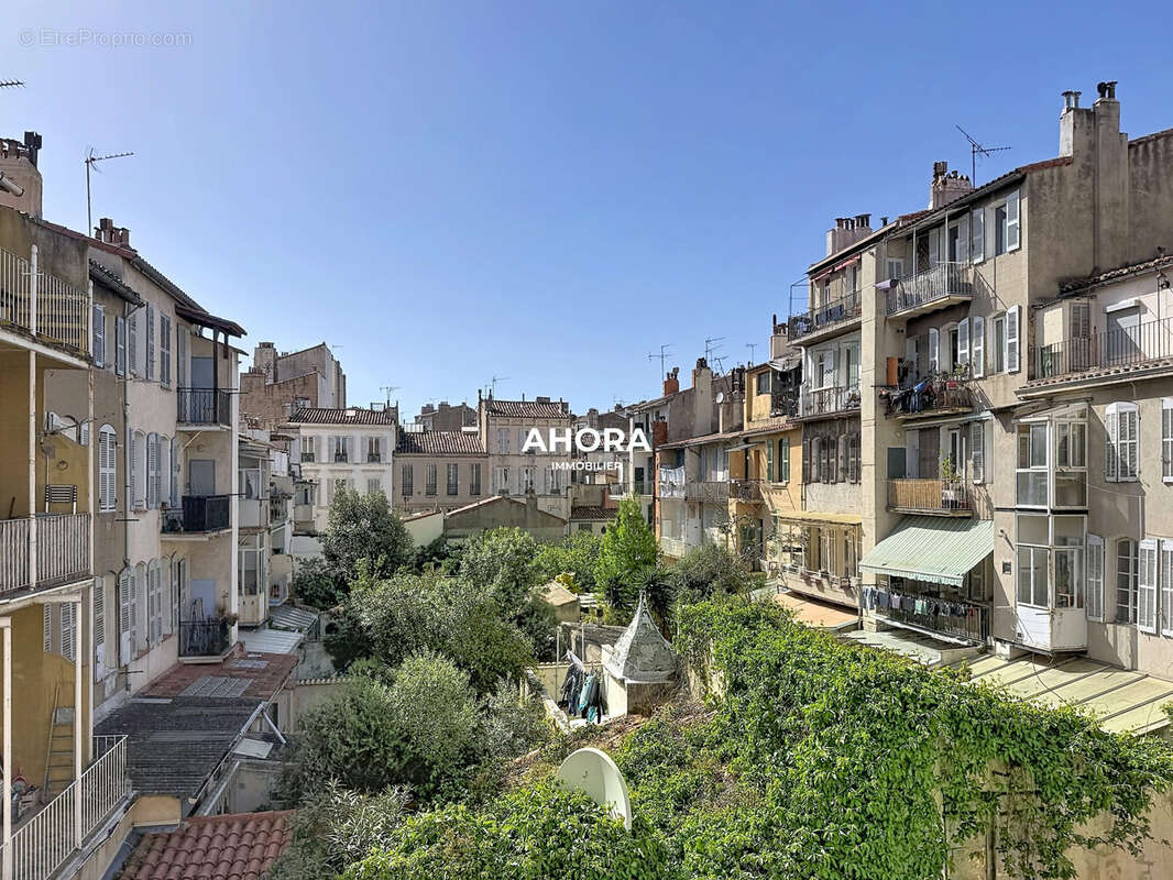 Appartement à MARSEILLE-6E