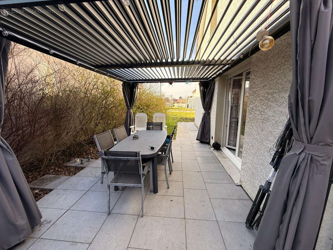 Maison à L'ISLE-SUR-LE-DOUBS