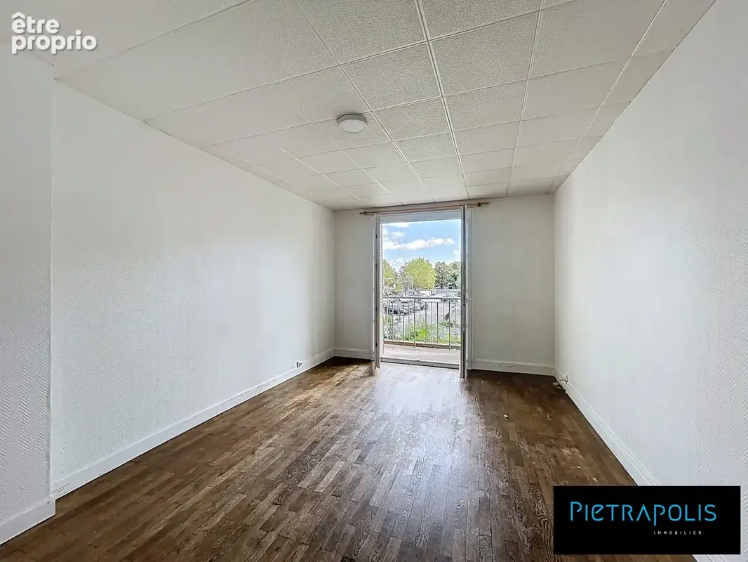 Appartement 4 pièces 74 m² à vendre à Villeurbanne (69100) - photo 2