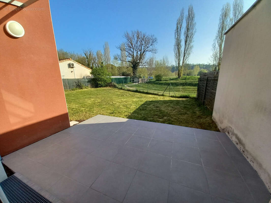 Maison à BRUGUIERES