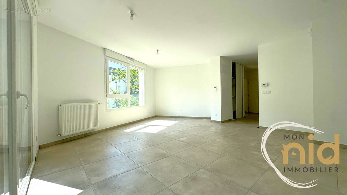 Appartement à MEYLAN
