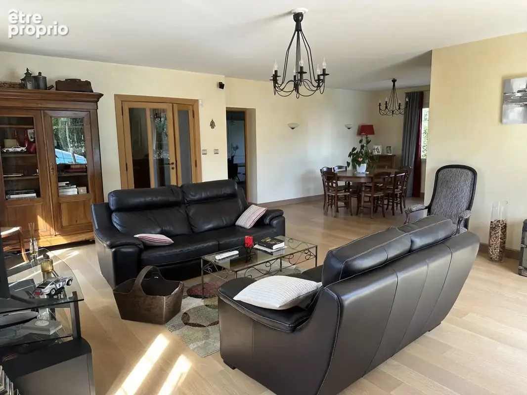 Exclusivité à 9km de Cognac, maison de 177m2,5 chambres et piscine chauffée. - photo 6