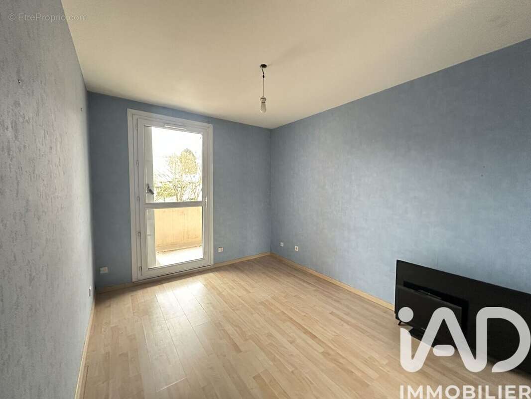 Photo 9 - Appartement à VILLEBON-SUR-YVETTE