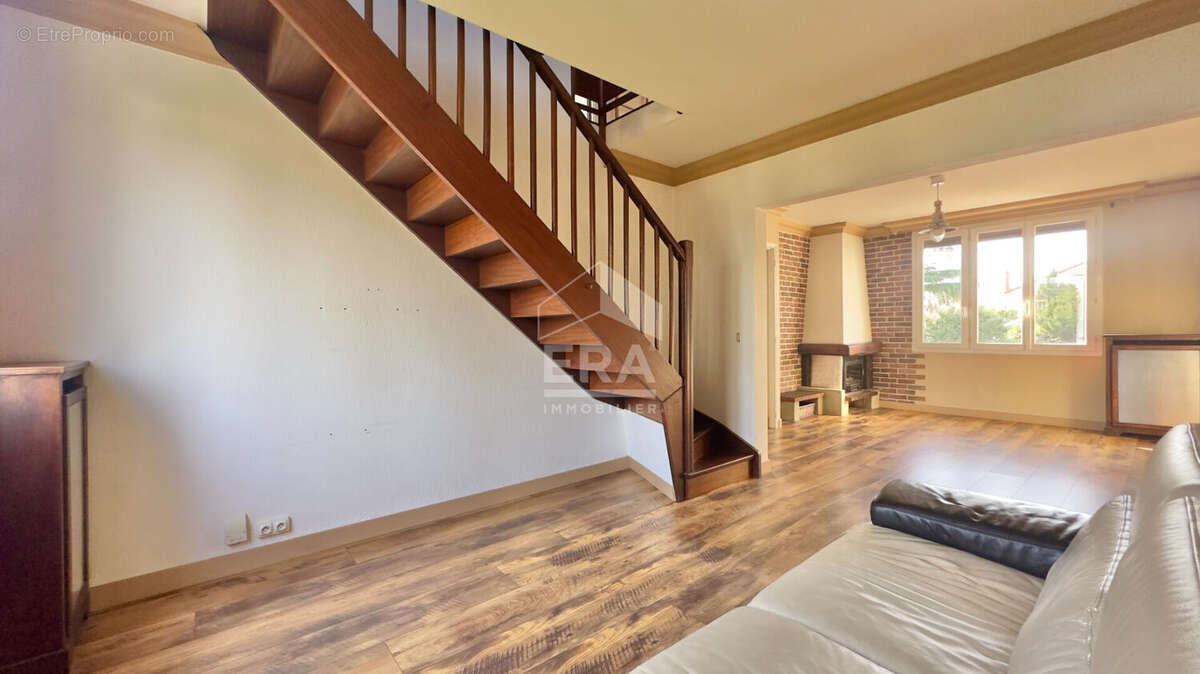 Maison à ATHIS-MONS