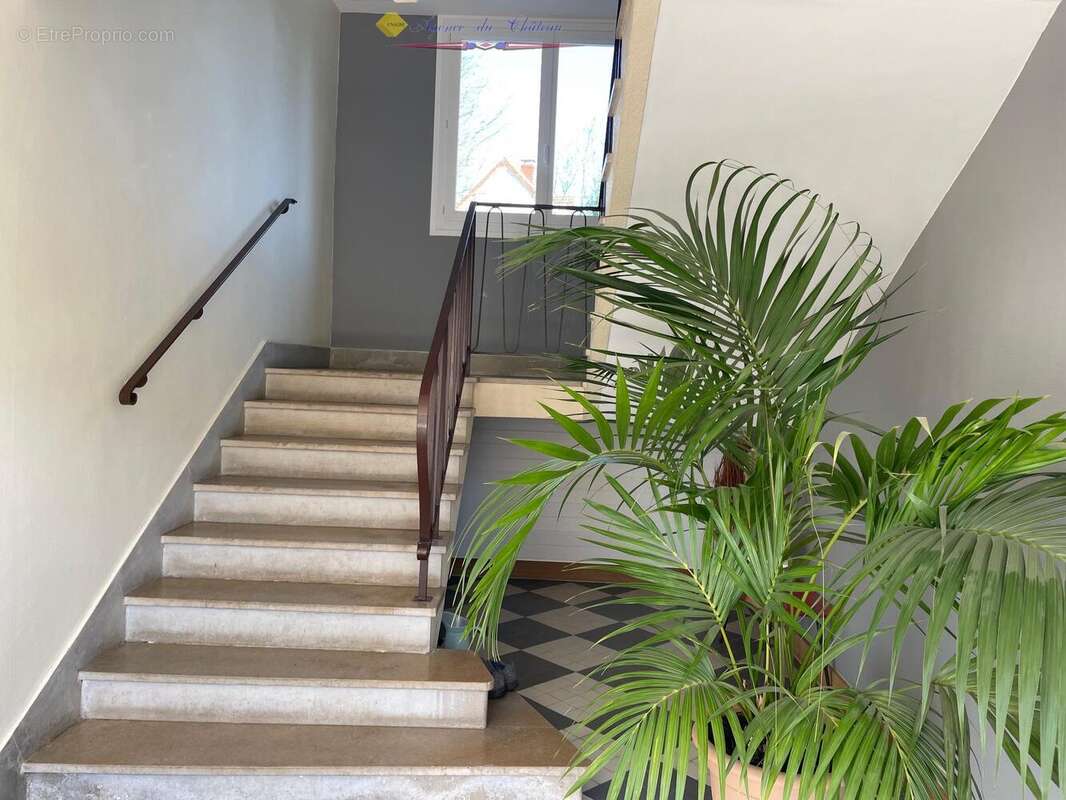 n°2 - Appartement à LA CLAYETTE