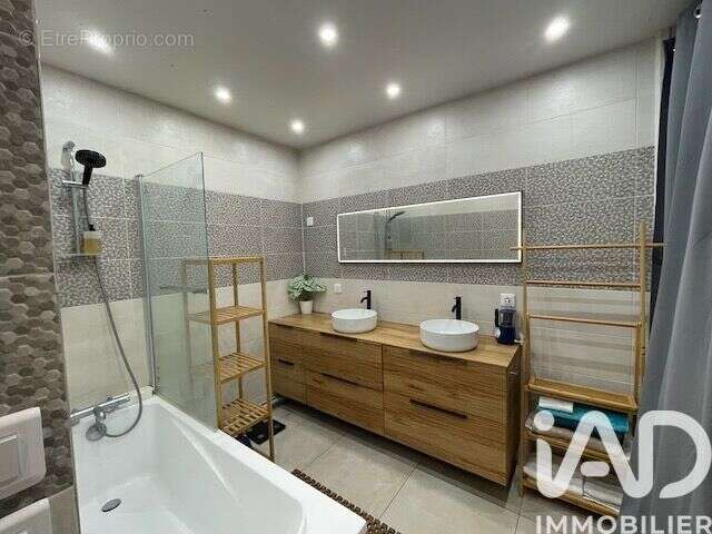 Photo 6 - Appartement à LA CELLE-SAINT-CLOUD