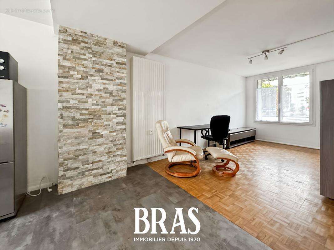 Reze - pont rousseau - t1 bis 42 m² + cave - photo 2