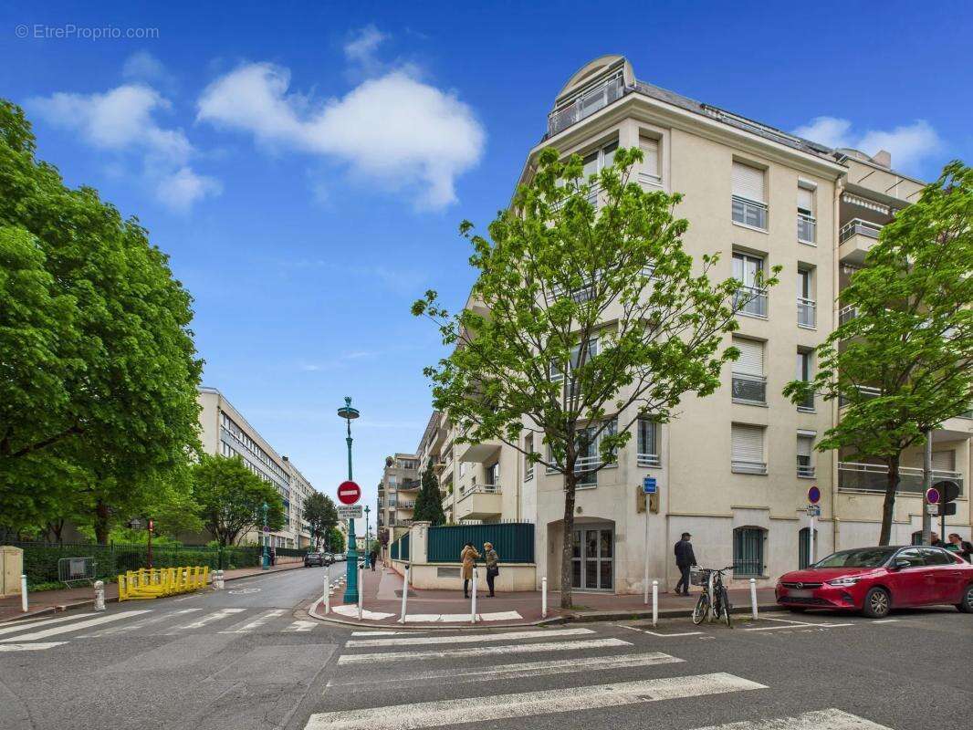 Appartement à MONTROUGE