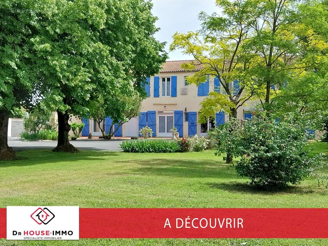 Maison à SAINT-OUEN-D'AUNIS
