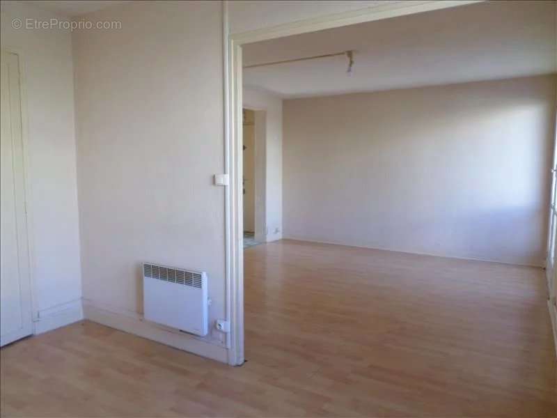 Appartement à SORGUES