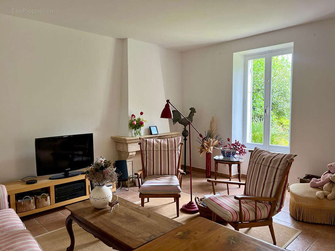 Maison à PORT-DES-BARQUES