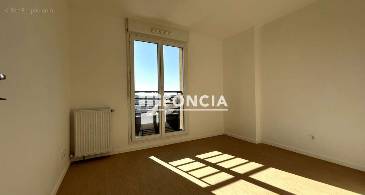 Maison à CORBEIL-ESSONNES