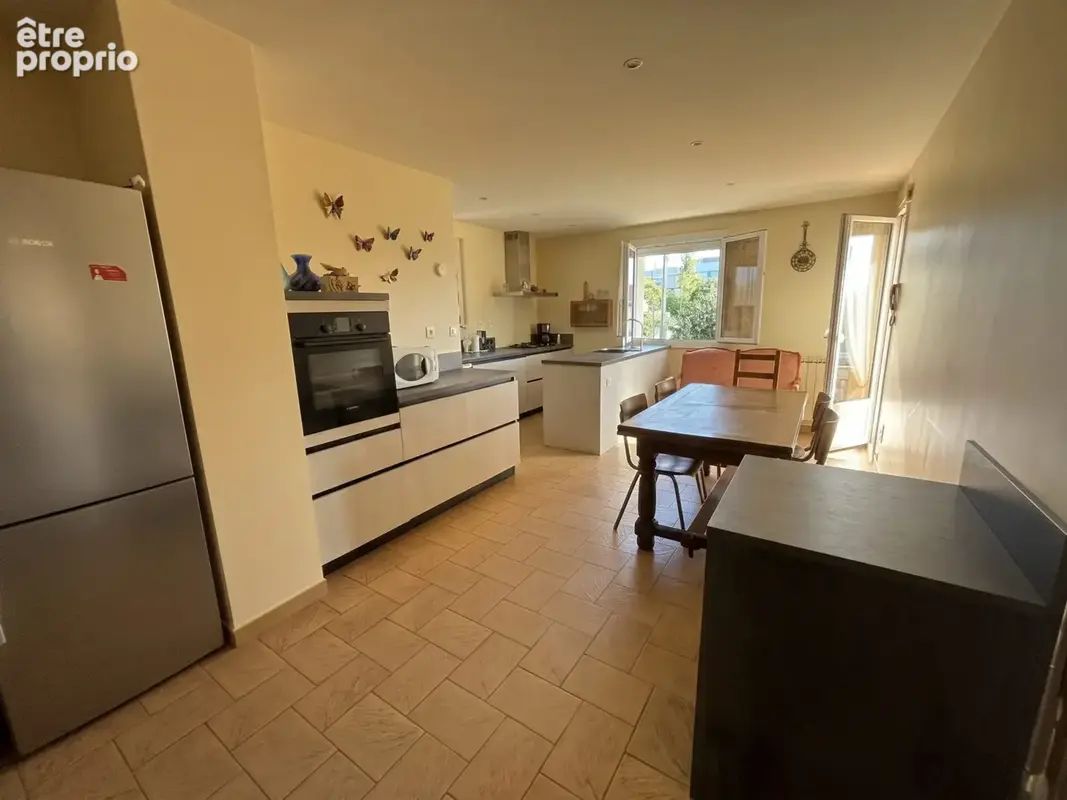 Maison 7 pièces 161 m² à vendre à Romans-Sur-Isere (26100) - photo 2