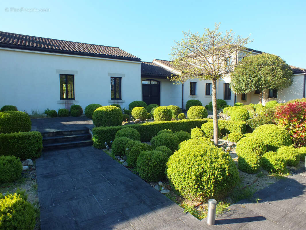 Propriété à vendre 17 pièces proche de SEMUR EN AUXOIS (21) - photo 28