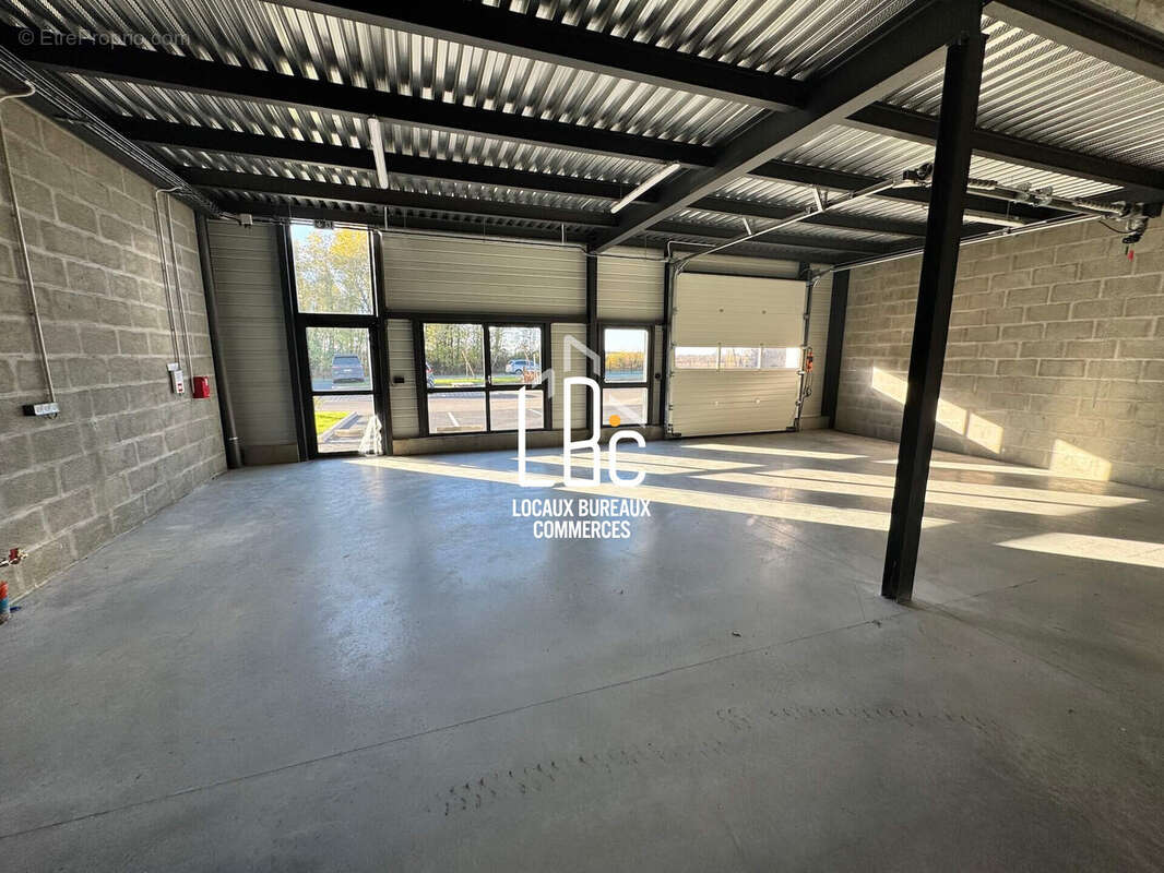 Commerce à BASSE-GOULAINE