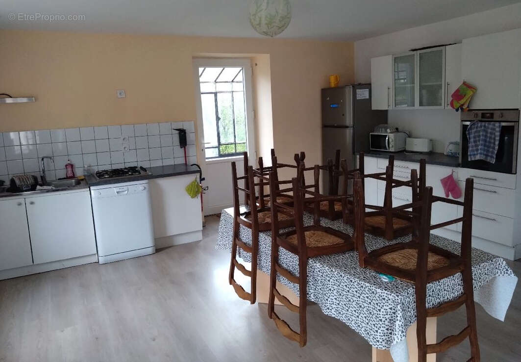 Commerce à SAULXURES-SUR-MOSELOTTE