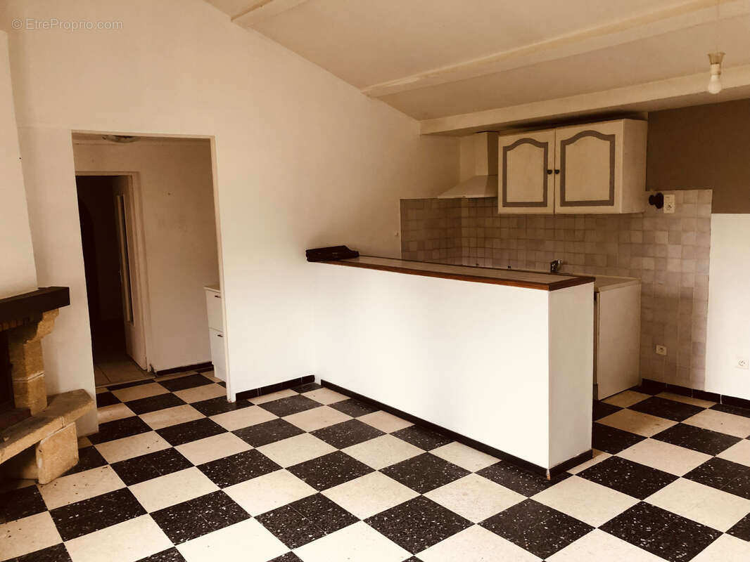 Maison à BONNIEUX
