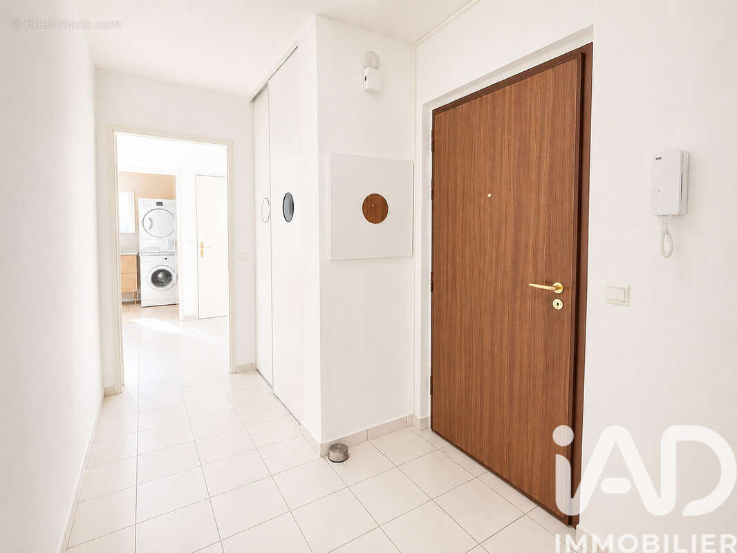 Photo 6 - Appartement à SAINTE-GENEVIEVE-DES-BOIS