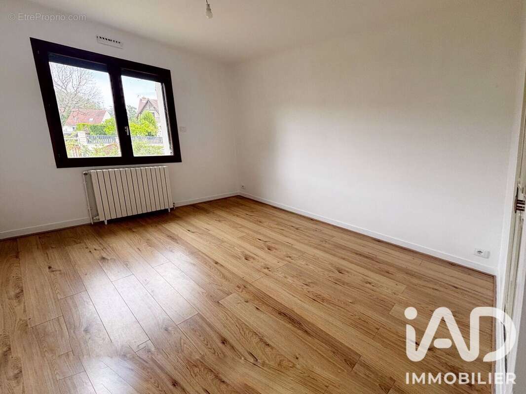Maison 141 m² à Saint-Sauveur  - photo 5