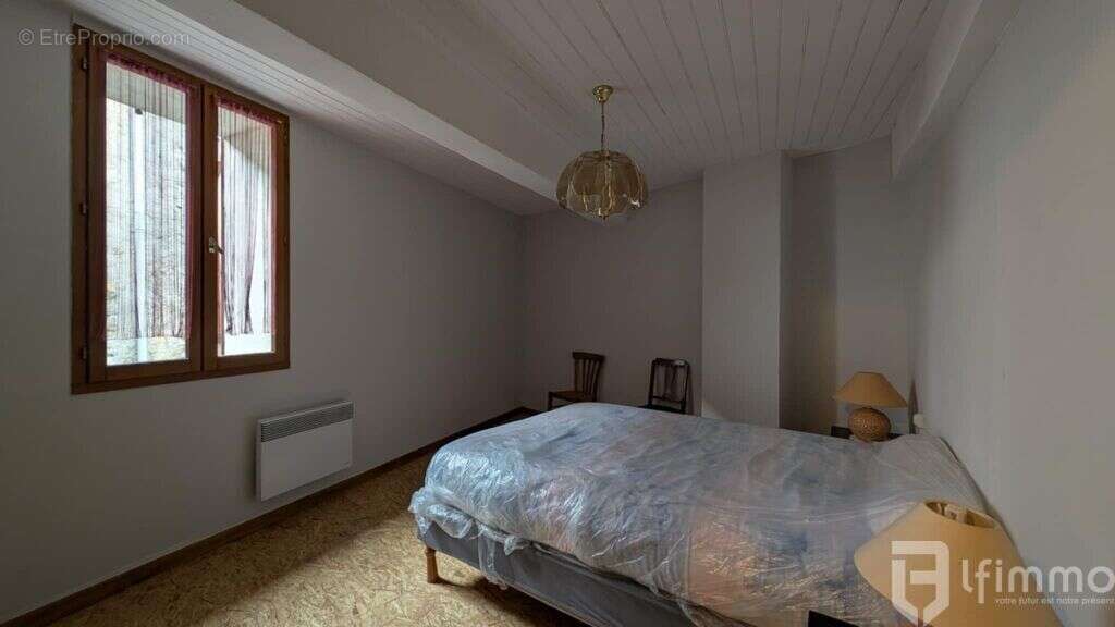 Maison à SAINT-JULIA-DE-BEC