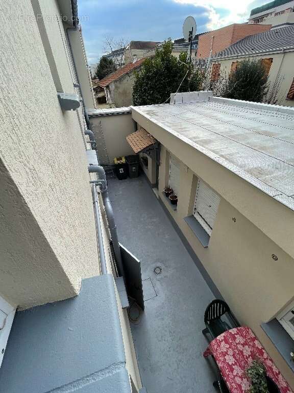 Appartement à GENNEVILLIERS