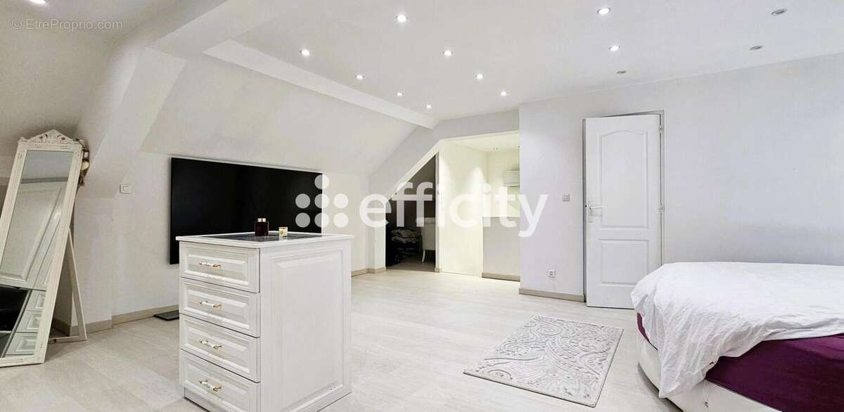 Maison à MONTFERMEIL