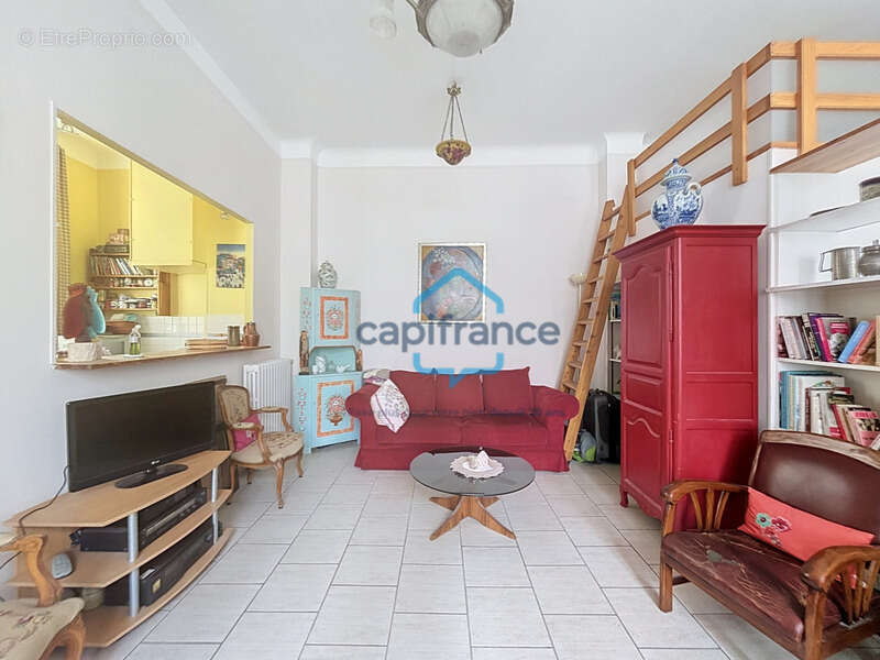 Élégance Art Déco et esprit loft au cœur du 9ᵉ arrondissement de Paris - photo 5