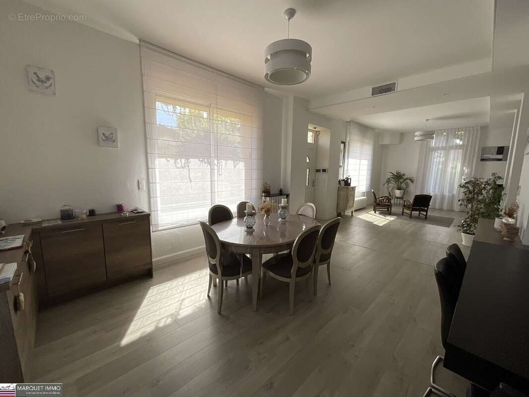 Séduisante maison de caractère T7 offrant 246 m² en 4 face sur 1 564 m² de terrain avec garage de 97 m², ascenseur, piscine - photo 19