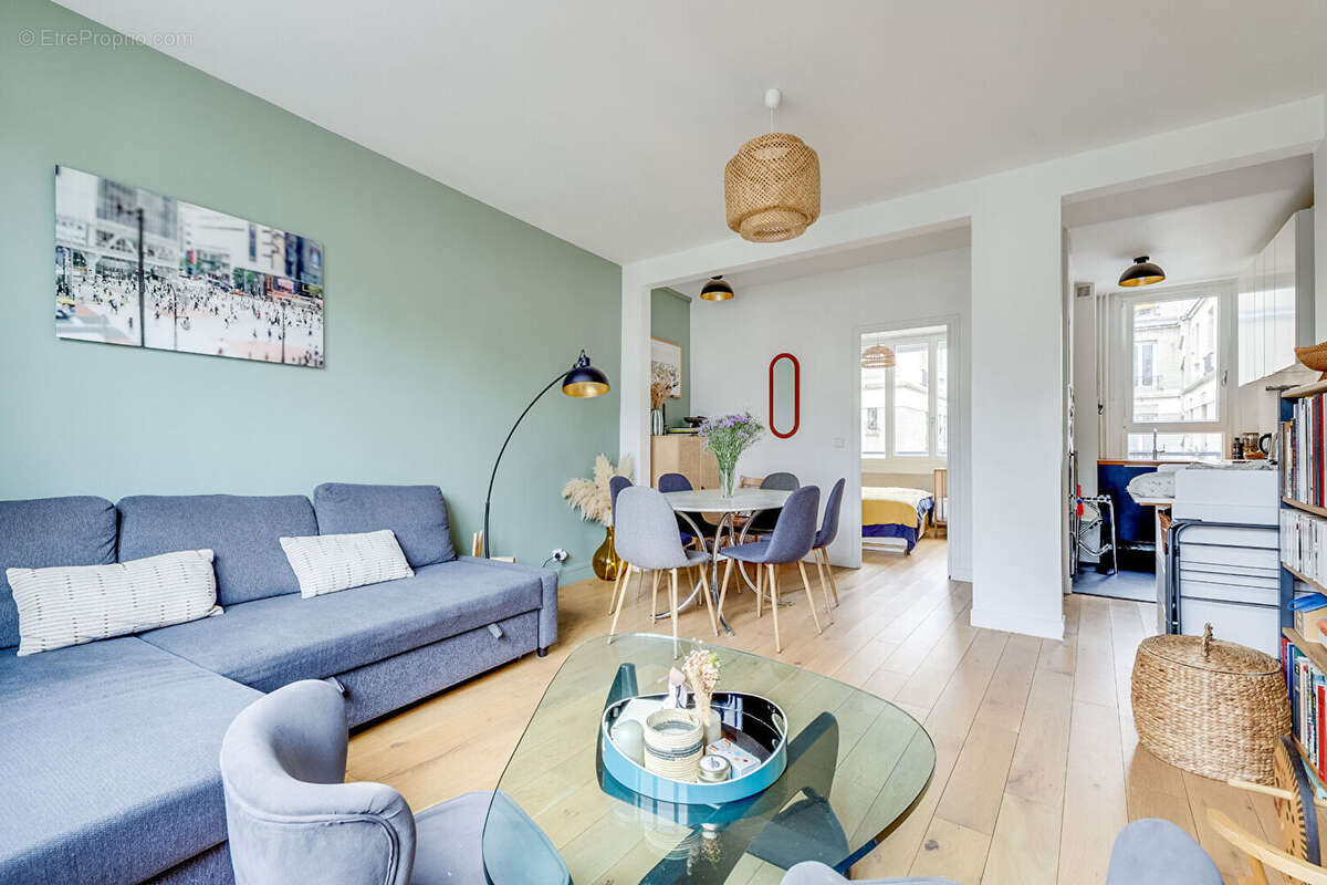 Appartement à PARIS-20E